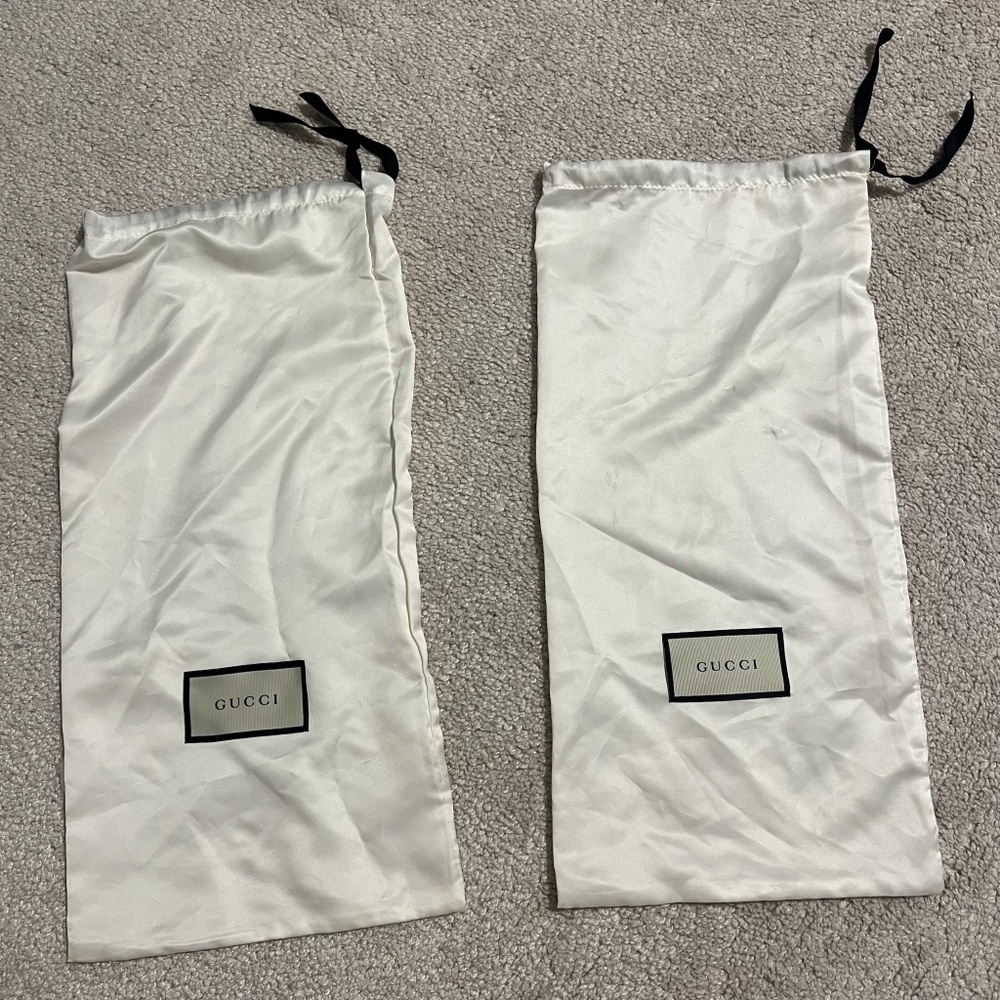 Set of 2 Gucci logo white black dust bag storage decoration